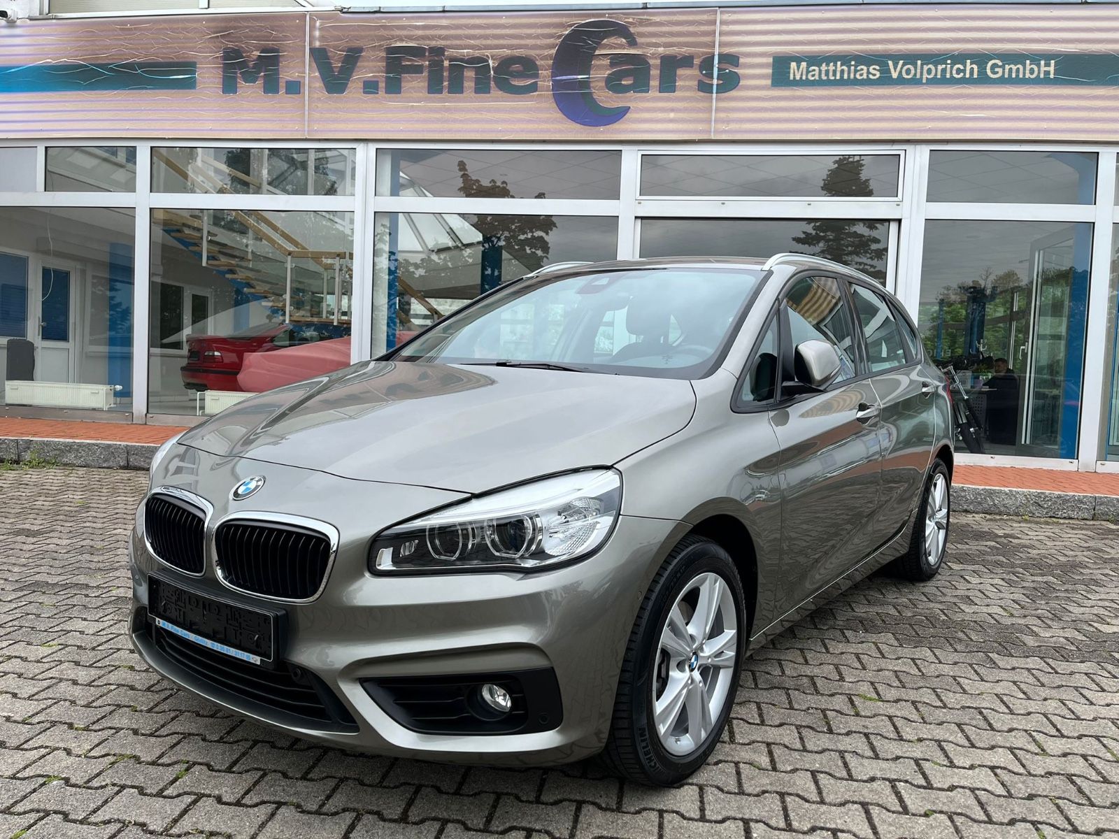 BMW 218